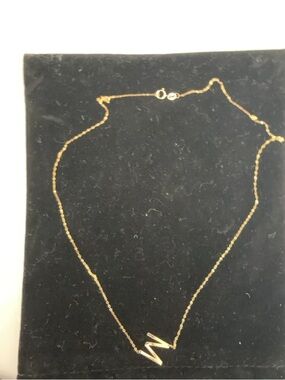 Gold Initial 'W' Pendant Necklace - Women's Jewelry